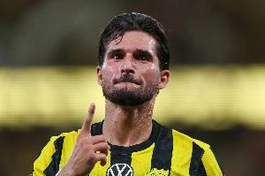 发展未达预期!27岁奥亚尔曾获枪手关注 远赴沙特身价现仅850万欧 发展未达预期!27岁奥亚尔曾获枪手关注 远赴沙特身价现仅850万欧