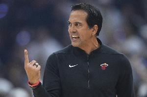 不愧是斯波!热火季前赛0胜6负 开赛后3胜1负排东部第3 不愧是斯波!热火季前赛0胜6负 开赛后3胜1负排东部第3