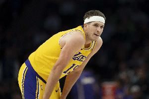 明日湖人战老鹰  里夫斯连续第3场缺席 克莱伯升级为出战成疑