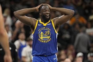 就是进不了！追梦空篮不中后连续3次补篮不中 最后穆迪三分命中